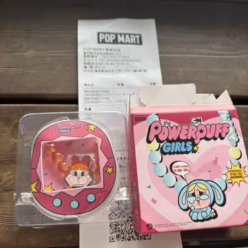 POPMART CRYBABY 파워 퍼프 걸스 폰 참 블라썸