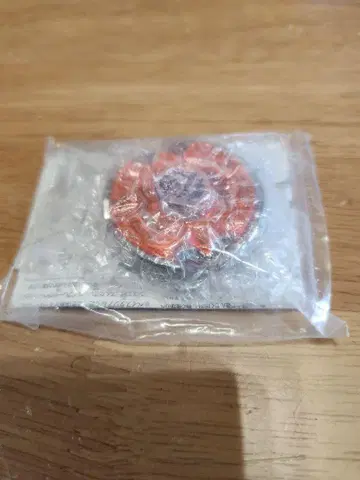 메탈 파이트 베이블레이드 WBBA 특별 경품 어스 아쿠이라 145 WD
