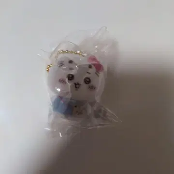 치이카와 산리오 시크릿 플로키 마스코트 헬로키티