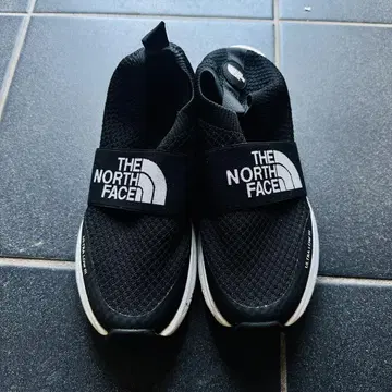 THE NORTH FACE ULTRA LOW III 26.0cm