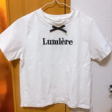 evelyn Lumiere 티셔츠 (화이트)