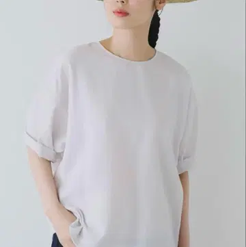 북유럽 생활 도구점 예쁜 색상의 T셔츠 블라우스 페일 그레이
