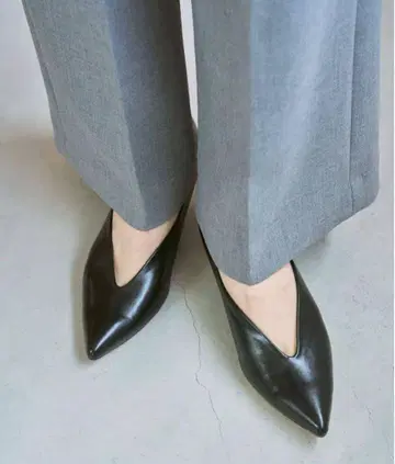 LE TALON 스틸레토 펌프스 블랙 24.5cm