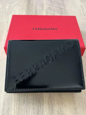 FERRAGAMO 블랙 명함지갑