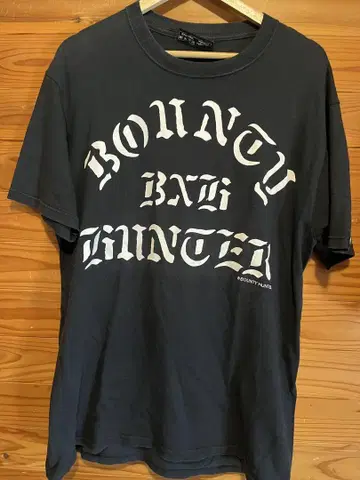 Bounty Hunter 티셔츠