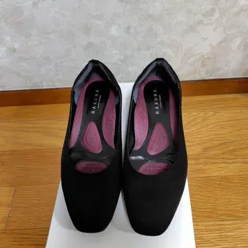 RAKUNA  지압 펌프스 23.5cm   블랙  발수 새틴