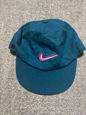 나이키 SB PARRA 캡