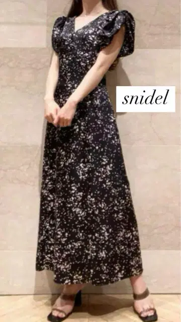 snidel 스나이델 개더 퍼프 슬리브 원피스 블랙