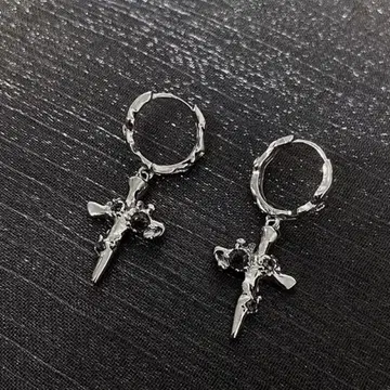 크로스 디자인 실버 귀걸이