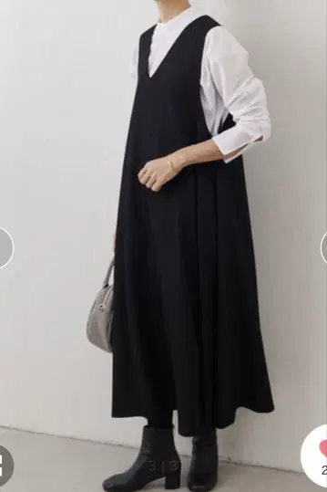새상품 BEARDSLEY 비어즐리 사라 샤리 오버롤 스커트 블랙