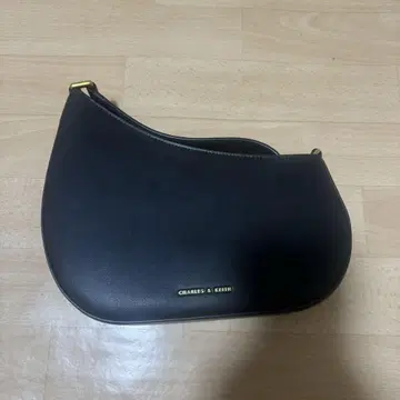 찰스앤키스 백