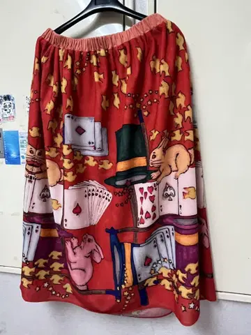 호코모모라 스커트
