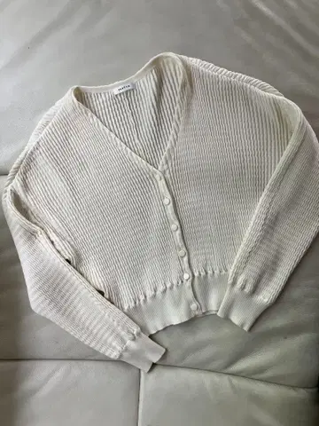 프레이아이디 아이보리 리브 니트 가디건