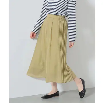 새상품급 BEAMS 쉬폰 플리츠 와이드 팬츠