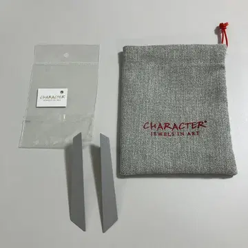 CHARACTER JEWELS IN ART 실버 귀걸이 2개 세트