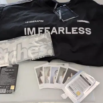 새상품 LE SSERAFIM IM FEARLESS 긴팔 티셔츠 사진