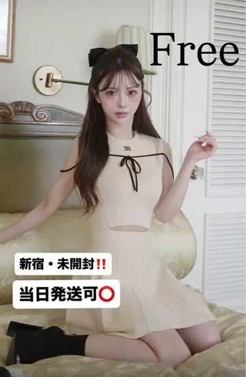 다리치 허리 오픈 스트링 니트 미니 원피스