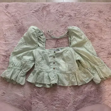 ZARA 프릴 블라우스 미사용 새상품