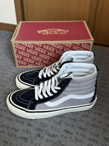 VANS Sk8-Hi 블랙 그레이 하이컷