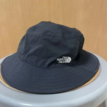 THE NORTH FACE 블랙 버킷 햇