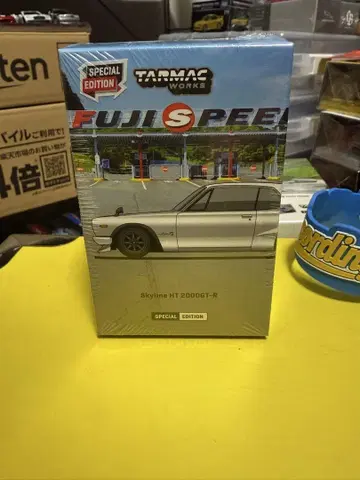 터맥 웍스 1/ 64 Skyline HT2000GT-R Silver