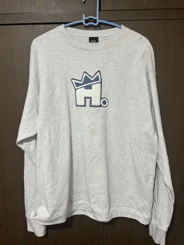 HUF 그레이 로고 자수 긴팔 티셔츠 S