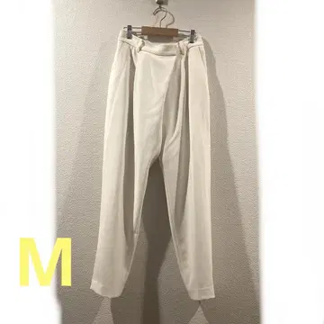 소주 화이트 턱 슬랙스 M 사이즈