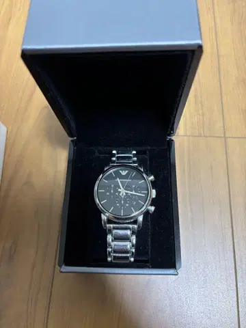 EMPORIO ARMANI 크로노그래프 시계