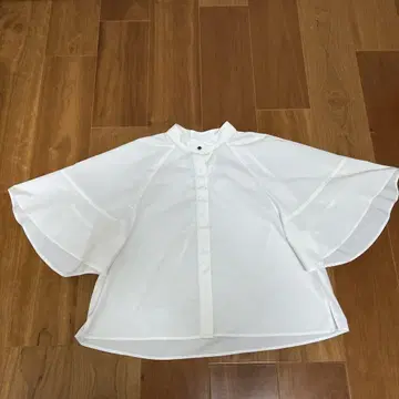 green label relaxing 플레어 슬리브 셔츠