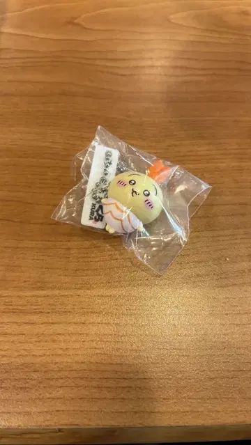 치이카와 토끼 쿠라스시 콜라보 스트랩