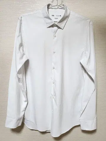 ZARA 자라 액티브 패브릭 슬림 화이트 셔츠