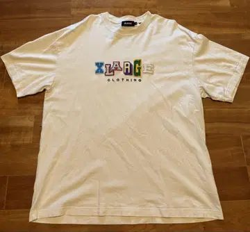 XLARGE 로고 티셔츠 화이트