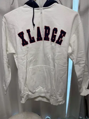 XLARGE 후드티 화이트