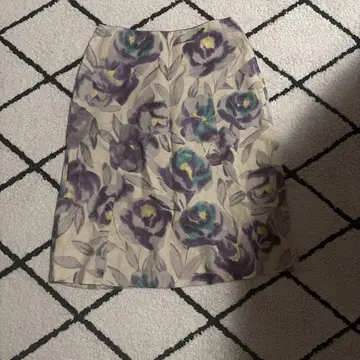 LAURA ASHLEY 플라워 프린트 타이트 스커트 S 사이즈