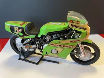 Kawasaki Performance 바이크 1/12 스케일