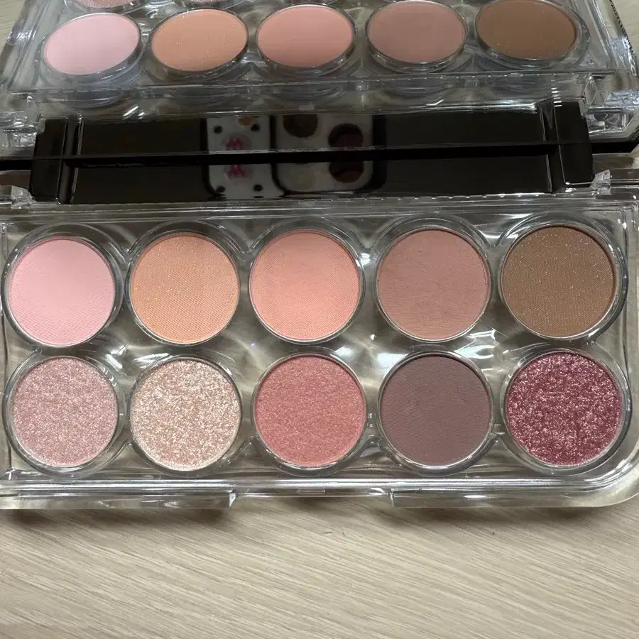 Light On Eyes Shadow Palette 7AM 01 Spring Morning