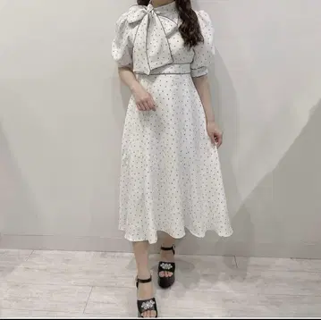 AnMILLE 안미르 사이드 리본 도트 원피스
