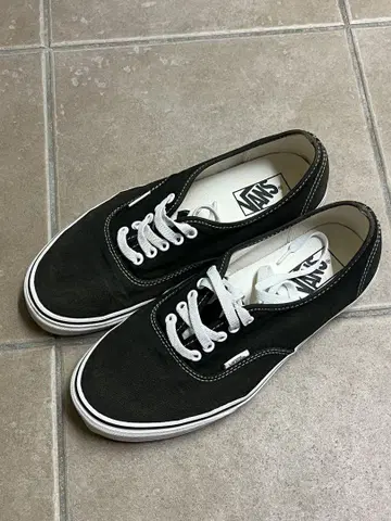 Vans 블랙 로우 컷 스니커즈 US9 27cm 반스