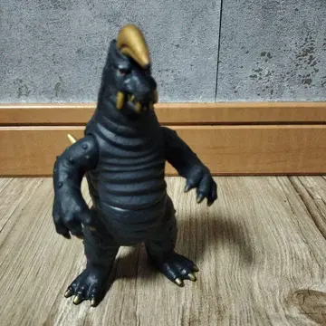 돌아온 울트라맨 블랙 킹 소프트 비닐 12cm 피규어 소프트 비닐