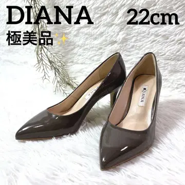 미사용급 DIANA 베이지 에나멜 펌프스 스틸레토 22cm