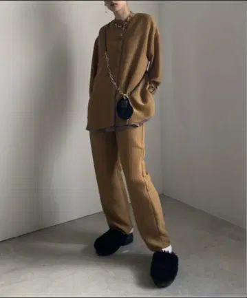 Ameri 스트라이프 셔츠 (카멜)