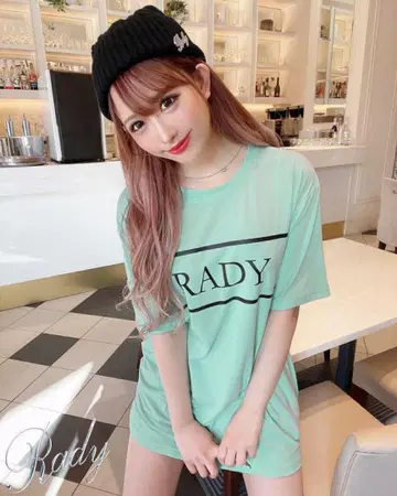 Rady 티셔츠