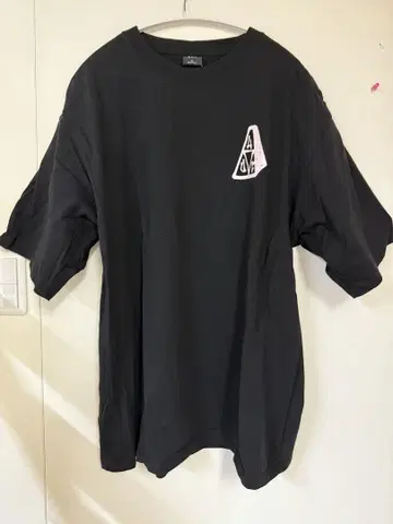초레어 TT HALLOWS TEE / HUF 하프 프린트 티셔츠