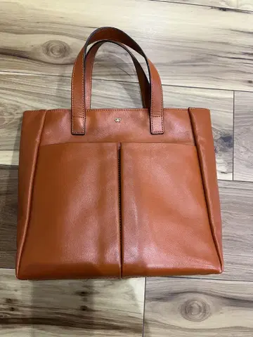 새상품급 [ 개런티 카드 있음 ] 안야 힌드마치 NEVIS