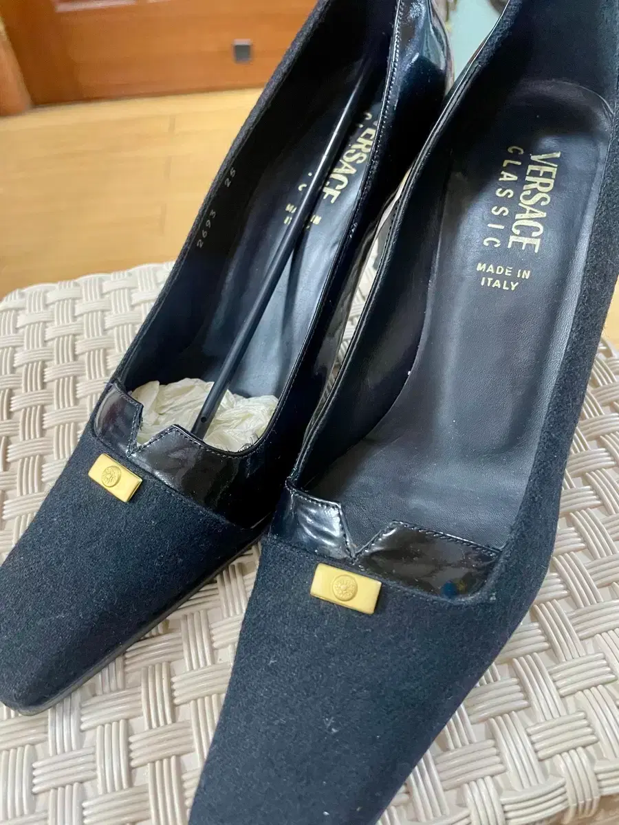 Versace Classic Shoes 240