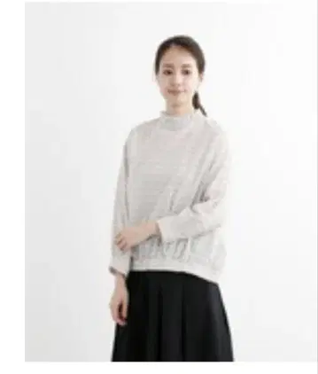 미사용 새상품 SUN VALLEY 프릴 옷깃 올 패턴 프린트 풀오버
