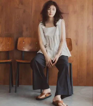[ 팬츠만 ] 페플럼 블라우스 와이드 팬츠 SET UP
