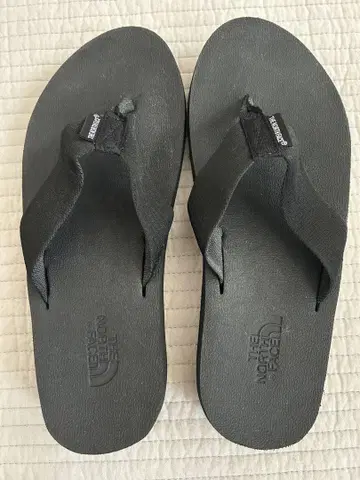 THE NORTH FACE 블랙 샌들