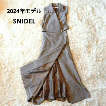 2024년 모델 SNIDEL 랩 테일러드 오버롤 스커트