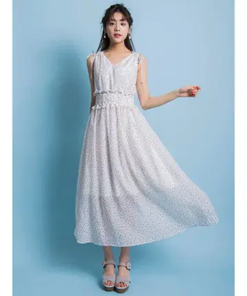[ sweet 콜라보 아이템 ] 도트 무늬 롱 원피스
